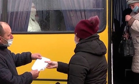 Спеціальний автобус для медиків з Біляївки: усі деталі про його рух і подальшу роботу