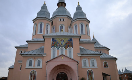 У Лужанах 28 липня відбудеться святкове архієрейське Богослужіння