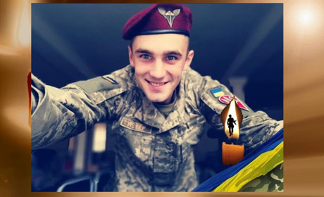 Дві громади — Городоцька та Ярмолинецька — попрощалися із десантником Євгеном Нестером. Йому було 27