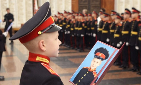 Майбутні яничари. На окупованій Луганщині росіяни вербують "кадетів"