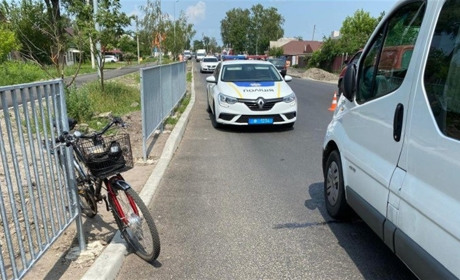 У Тростянці водій збив велосипедиста: чоловіка госпіталізували