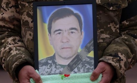 В останній шлях із пошаною: прощання з воїном Валерієм Літвіненком