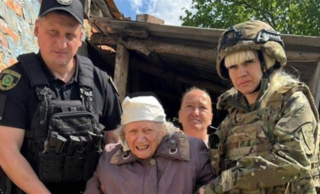 Поліцейські громади: триває евакуація з населених пунктів Великобурлуцької громади
