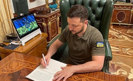 Президент призначив начальників міських військових адміністрацій на Луганщині. Хто їх очолив