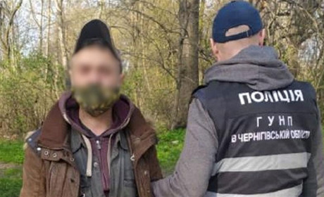Ніжинська поліція затримала особу за підозрою у розбійному нападі на дитину