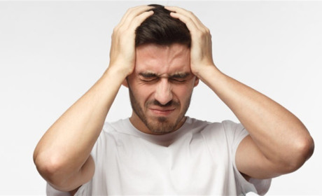 Чому болить голова від спеки і що робити: консультація медиків Білопільщини