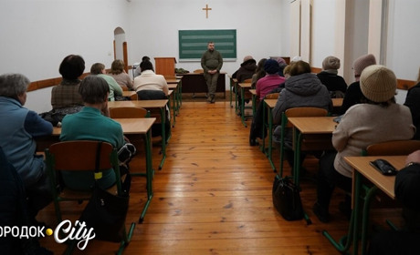 У Городку створили три групи для родин українських захисників. Коли та де відбуваються зустрічі