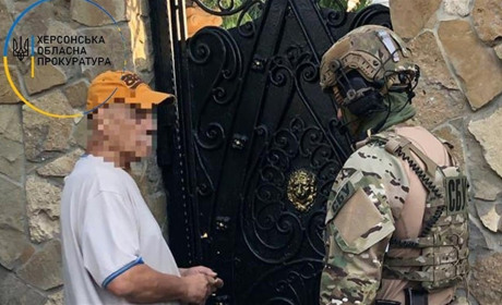 У Херсоні затримали чоловіка за підозрою у вчиненні державної зради