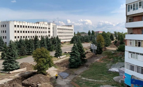 "Все у нас добре". Жителі окупованої Луганщини "звітують" про "покращення"