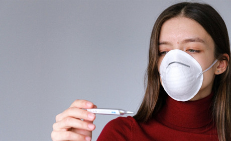 На Сватівщині плюс 4 за добу: яка ситуація з поширенням COVID-19 у Луганській області та Україні