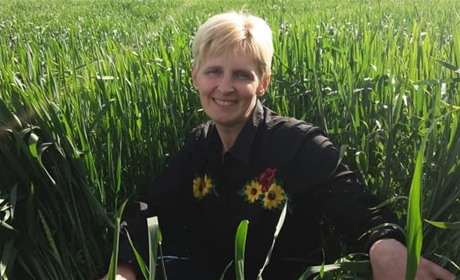 Вишиванка - не лише одяг, оберіг, мода... Це - найпопулярніший український хенд-мей