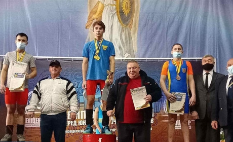 Артем Дяговець з Волновахи став Чемпіоном України з важкої атлетики