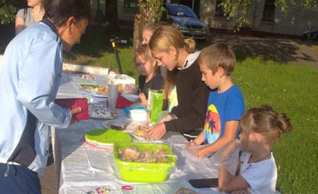 У селі Мирівка Кагарлицької громади пройшов благодійний ярмарок «Підтримаємо наших захисників»