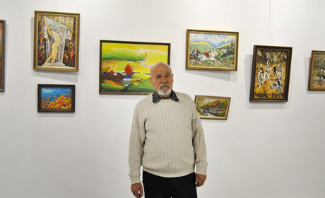 Городоцький художник виставив на продаж 76 своїх робіт. Виручені кошти підуть військовим