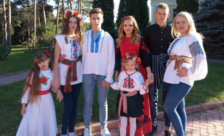 На Покрову уманчан запрошують долучитися до вишивання сорочки. Як і де це зробити