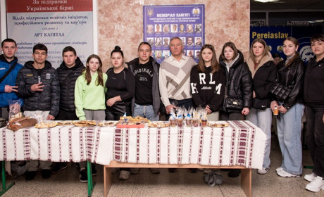 Студенти Переяслава влаштували ярмарок і зібрали понад 48 тисяч гривень для воїна "Мольфара"