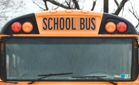 Есть вопрос: Почему в Торецке нет школьных автобусов?