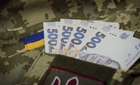 Яку грошову допомогу на Сумщині можуть отримати ветерани та члени сімей загиблих воїнів?