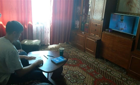 Школа на карантині: розповідь уманського школяра про своє дистанційне навчання