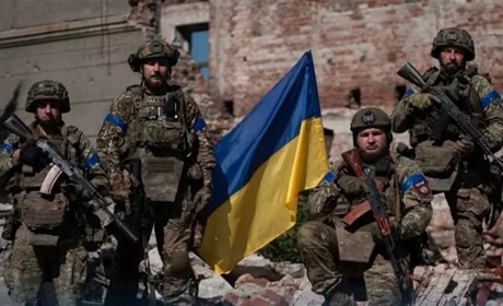Щиро вітаю з професійним святом усіх військовослужбовців України!
