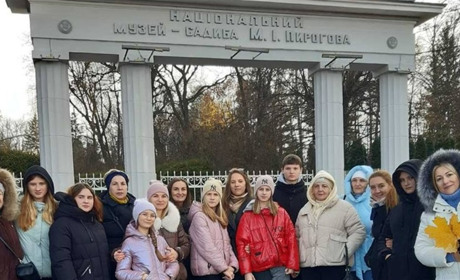 Розповідаємо переселенцям історію Вінниччини: екскурсія до музею Пирогова у Вінниці