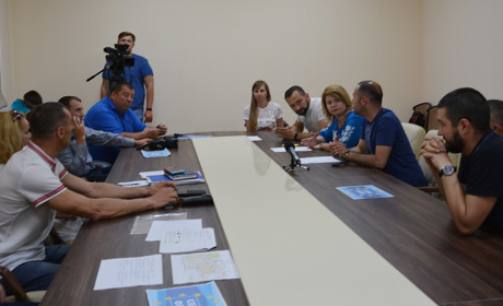 Покровські «куркулі» говорили про перспективи співпраці бізнесу і влади