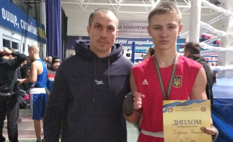 Старокостянтинівські перемагають: боксери спортивної школи привезли перемогу з обласного чемпіонату