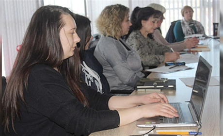 Знання — це додаткові можливості. У Городку жінки вчилися писати грантові проєкти