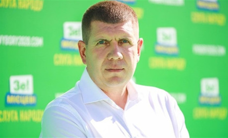 Апеляційний суд зменшив вирок нардепу Анатолію Гуньку до 4 років ув’язнення