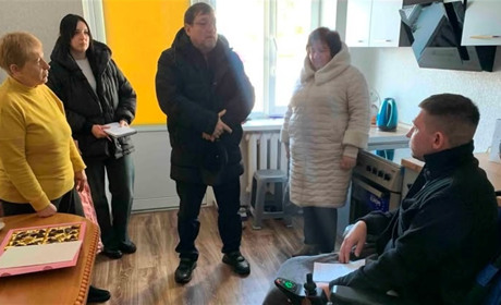 Захиснику України славутчанину Івану Дзюбі вручили ордер на проживання