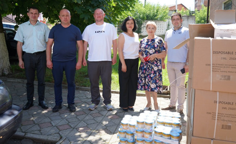 Депутати забезпечили область річним запасом інсулінових шприців. Скільки їх отримала Городоччина