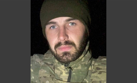 Виконуючи бойове завдання загинув житель Ржищівщини Роман Дідиченко. Героя поховають у Яблунівці