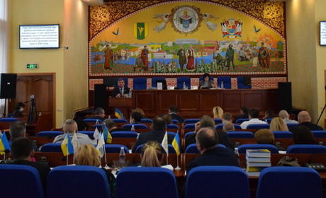Звіт міського голови взяли до уваги і таємним голосуванням оцінили роботу заступників: сесія