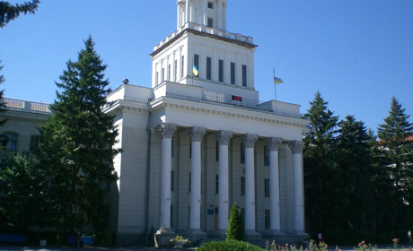 Африканська чума, пенсії та субсидії. Про що говорили на апаратній нараді 