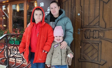 «Ми їхали повз міни та боялися підірватися»: Катерина Лукащук про евакуацію з окупованого Мангуша