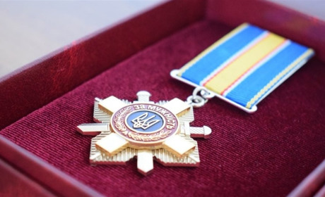 Державними нагородами посмертно нагородили двох захисників з Нетішина
