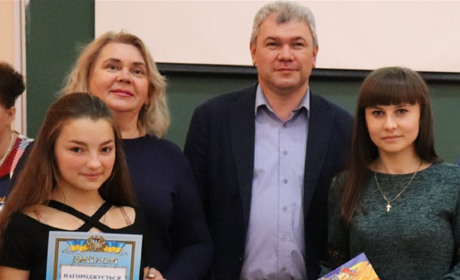Восьмикласниця з Хомутинець стала призеркою «Шевченківської весни»