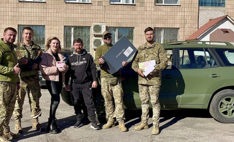 Із Черкасього району військовим передали авто, монокуляр та Starlink