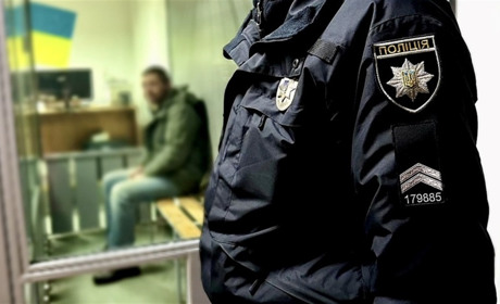 У Первомайську поліціянти затримали місцевого чоловіка: напідпитку побив знайомого до смерті