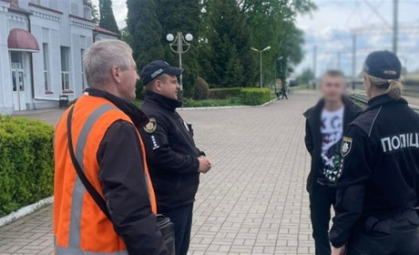 Зачепінг – смертельна гра: у Звягелі поліцейські та залізничники провели профілактичний рейд