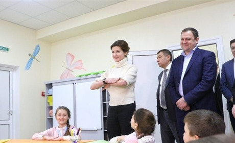 Перша леді Марина Порошенко в Маяках відкрила сенсорну та ресурсну кімнати