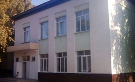 Перший дзвоник у закладах середньої освіти міста пролунає не одночасно