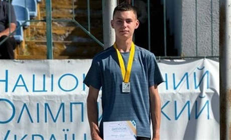 Вихованець Старокостянтинівської ДЮСШ встановив новий рекорд України