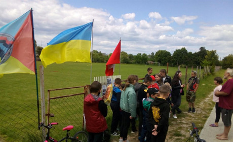 Спортивні турніри влаштувалала громадськість дітям у парку Володимирця