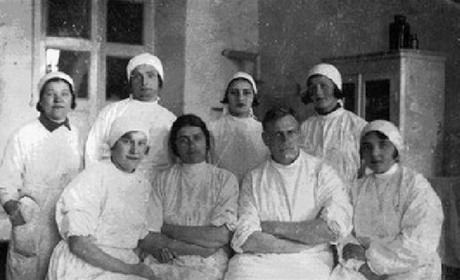 3 квітня 1933 року саме в Херсоні здійснили першу в історії пересадку нирки. Кому з лікарів дякувати