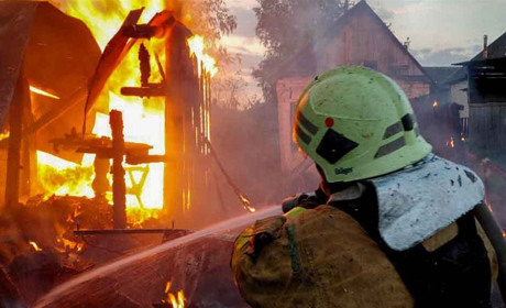 Свеса: рятувальники ліквідували пожежу в житловому будинку, один загиблий