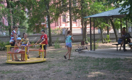 Щоб діти не жебрали і не курили