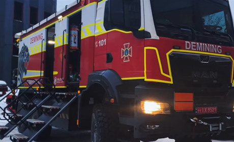 На Чернігівщині "The HALO Trust" передали рятувальникам технічну допомогу. Що подарували