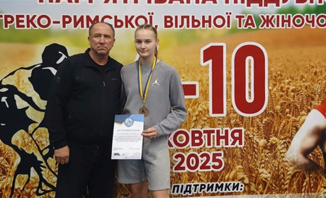 Анна Скоропад зі Звягеля здобула бронзу на Чемпіонаті України з вільної боротьби U-16