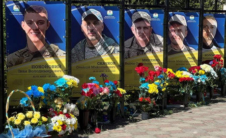 У Ржищеві відкрито Алею Пам'яті: вшанували загиблих Героїв